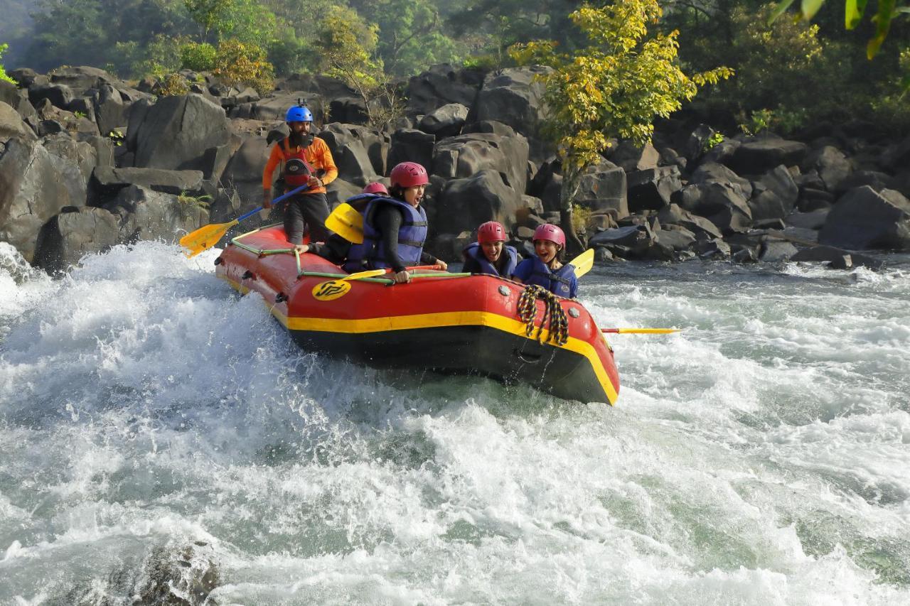 Whistling Woodzs Resort Dandeli Exterior photo