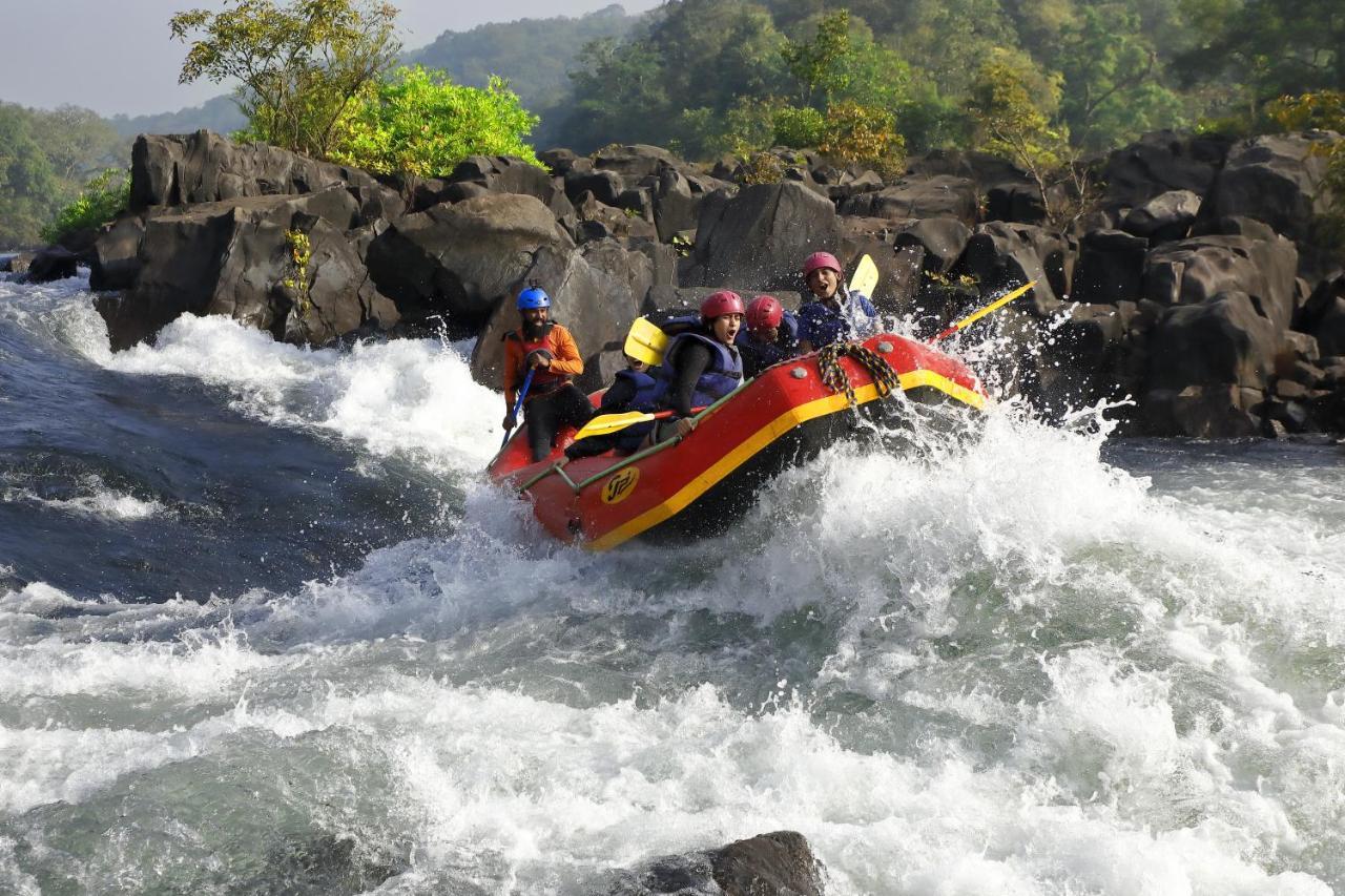 Whistling Woodzs Resort Dandeli Exterior photo
